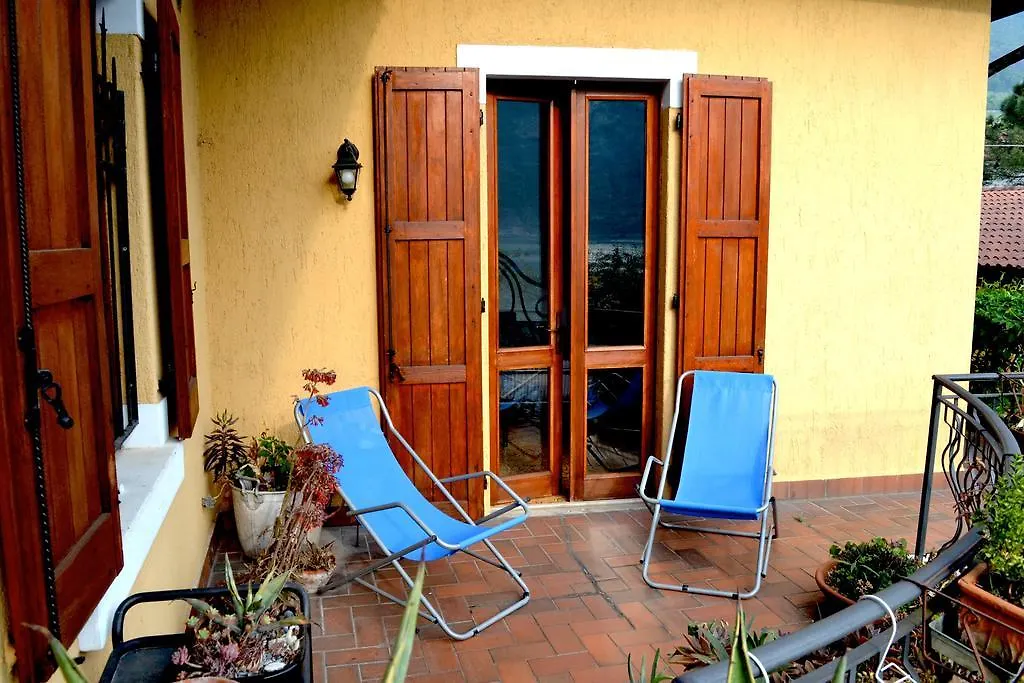 Casa Salini Bed & Breakfast Sale Marasino 0*,  Italy