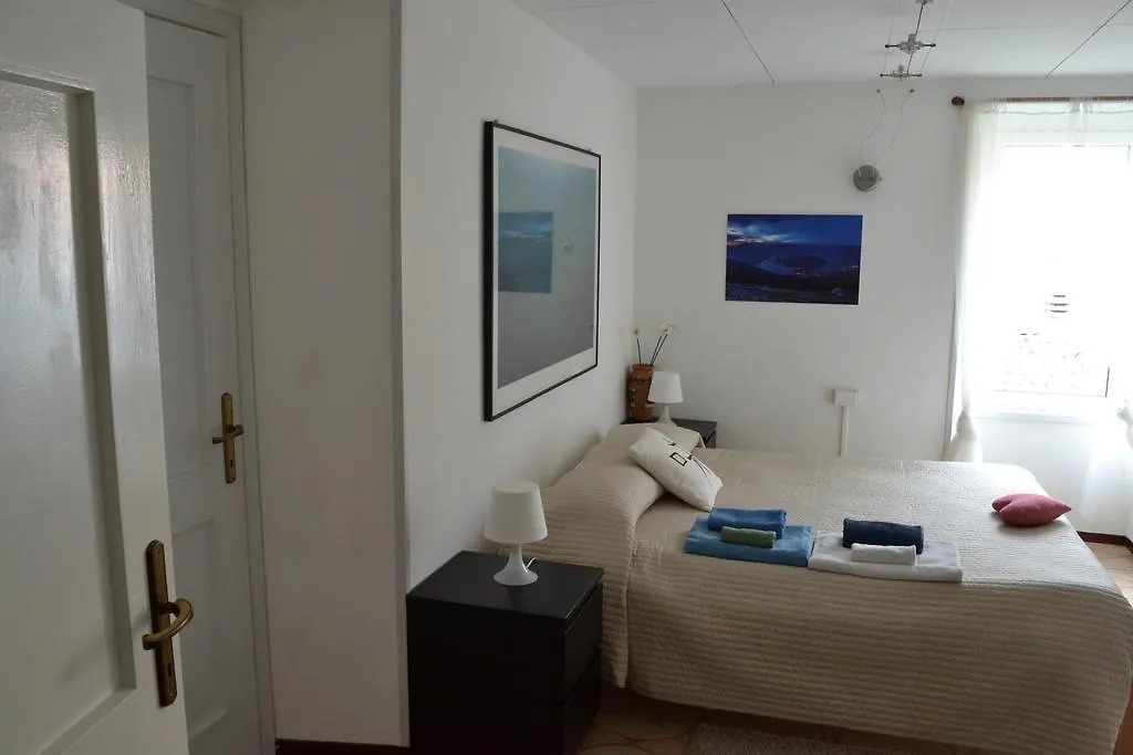 Casa Salini Bed & Breakfast Sale Marasino 0*,  Italy